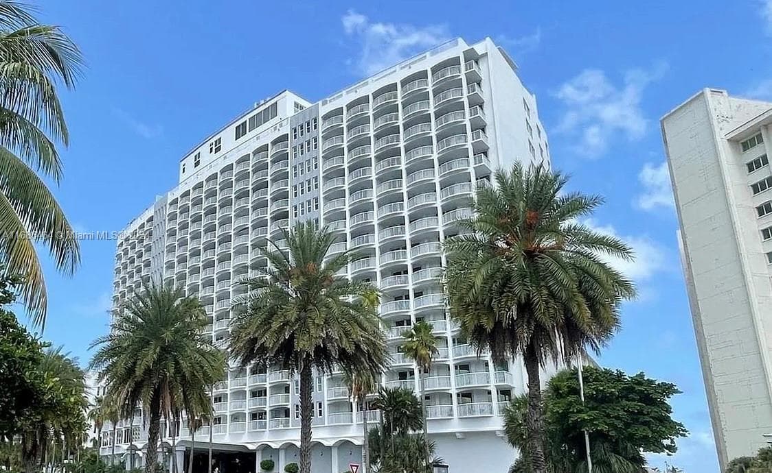 5401 Collins Ave # 412, Miami Beach FL 33140 — 43