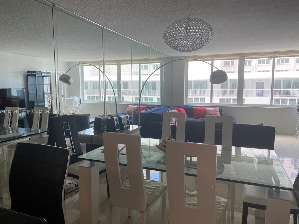 5401 Collins Ave # 412, Miami Beach FL 33140 — 12