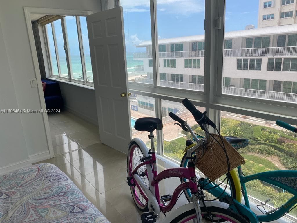 5401 Collins Ave # 412, Miami Beach FL 33140 — 37