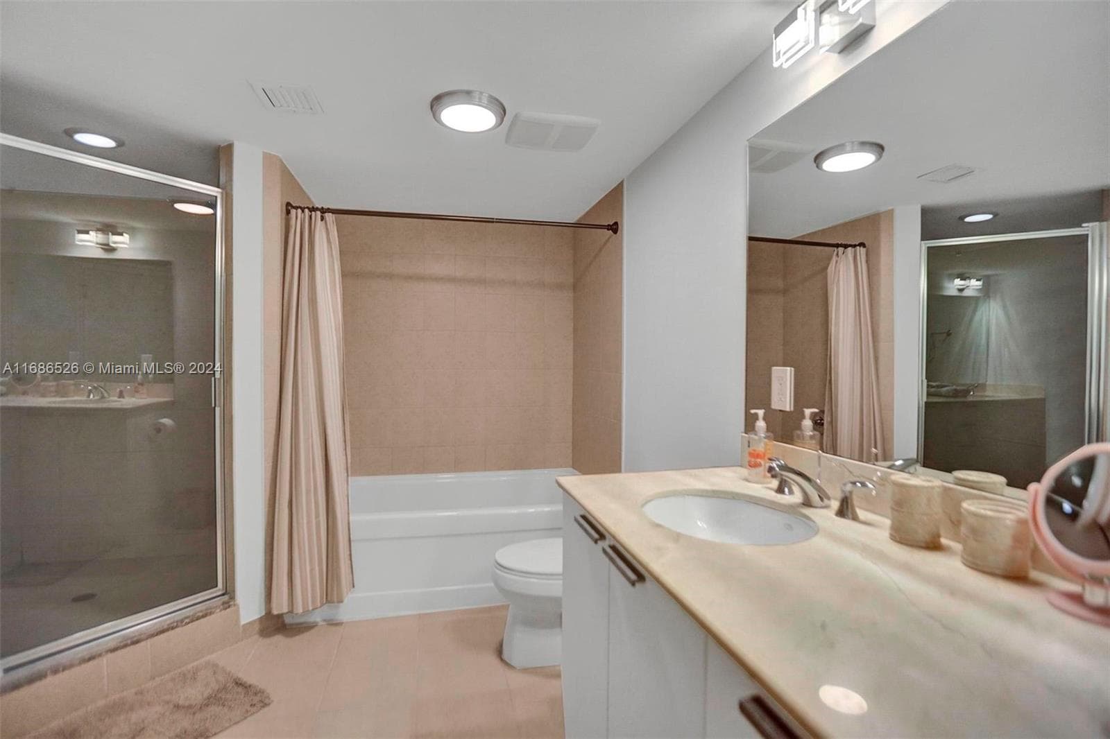 16699 COLLINS AV # 3105, Sunny Isles Beach FL 33160 — 32