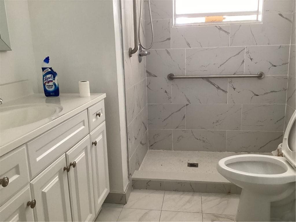 1710 NE 191st Street, Miami FL 33179 — 5