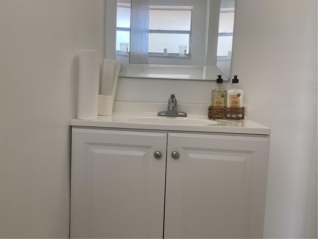 1710 NE 191st Street, Miami FL 33179 — 15