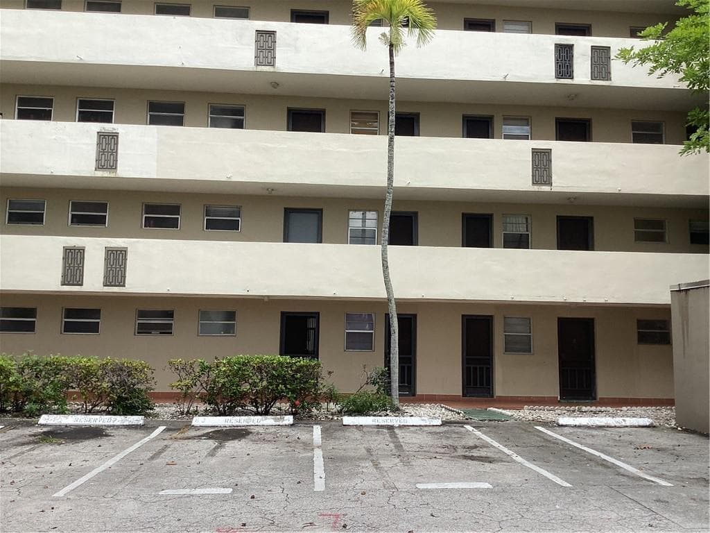 1710 NE 191st Street, Miami FL 33179 — 19