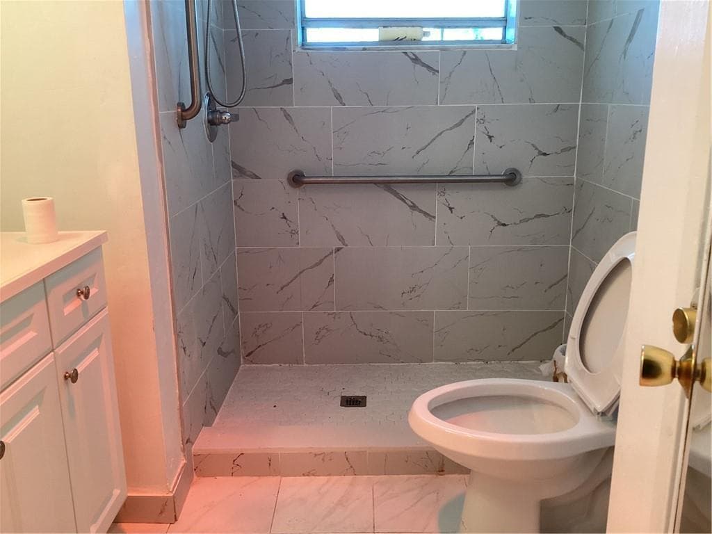 1710 NE 191st Street, Miami FL 33179 — 4
