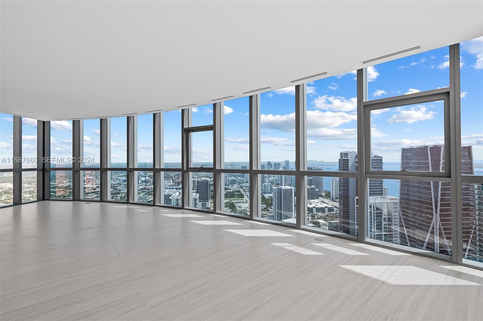 851 NE 1st Ave # 5700, Miami FL 33132 — 23