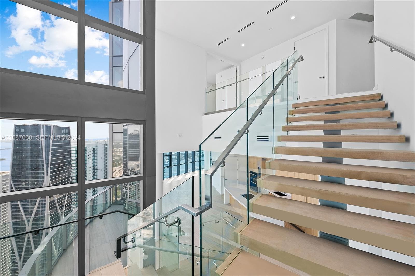 851 NE 1st Ave # 5700, Miami FL 33132 — 6