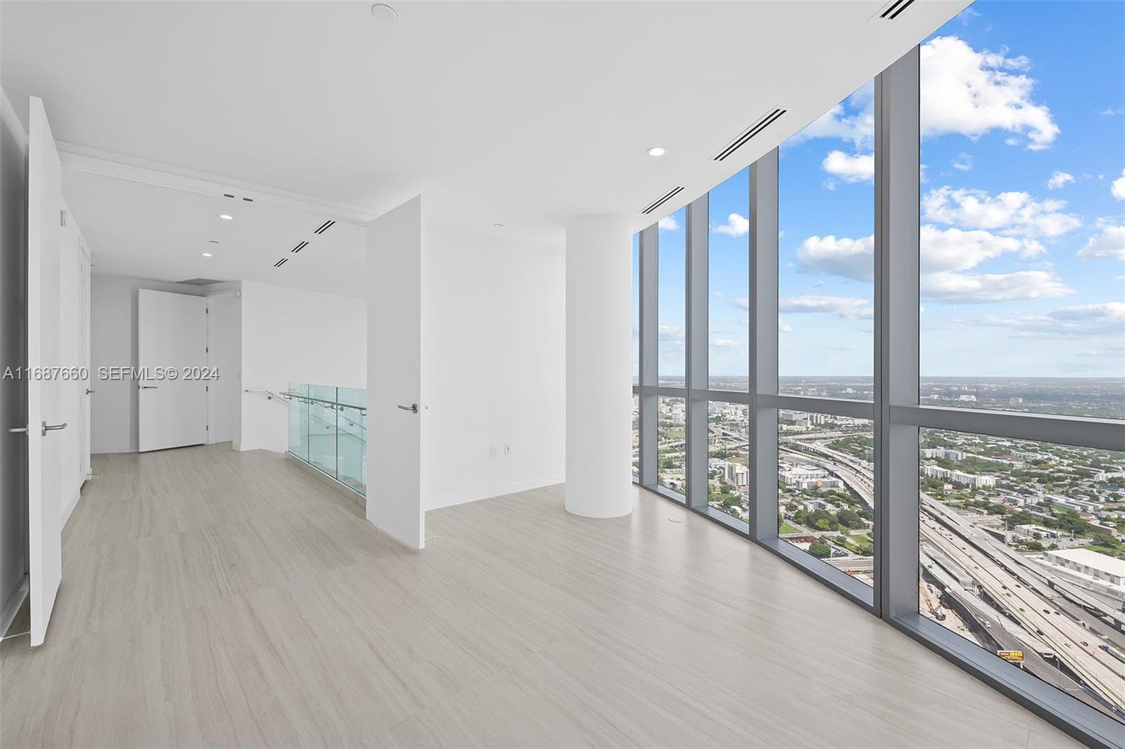851 NE 1st Ave # 5700, Miami FL 33132 — 15