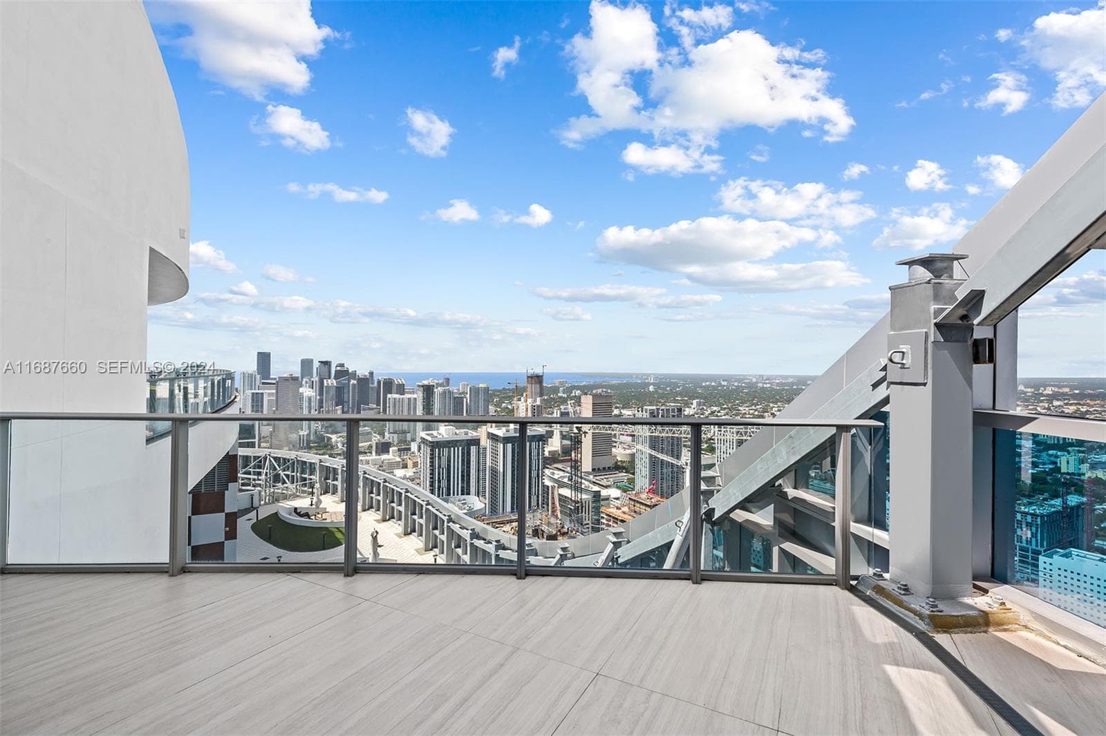 851 NE 1st Ave # 5700, Miami FL 33132 — 11