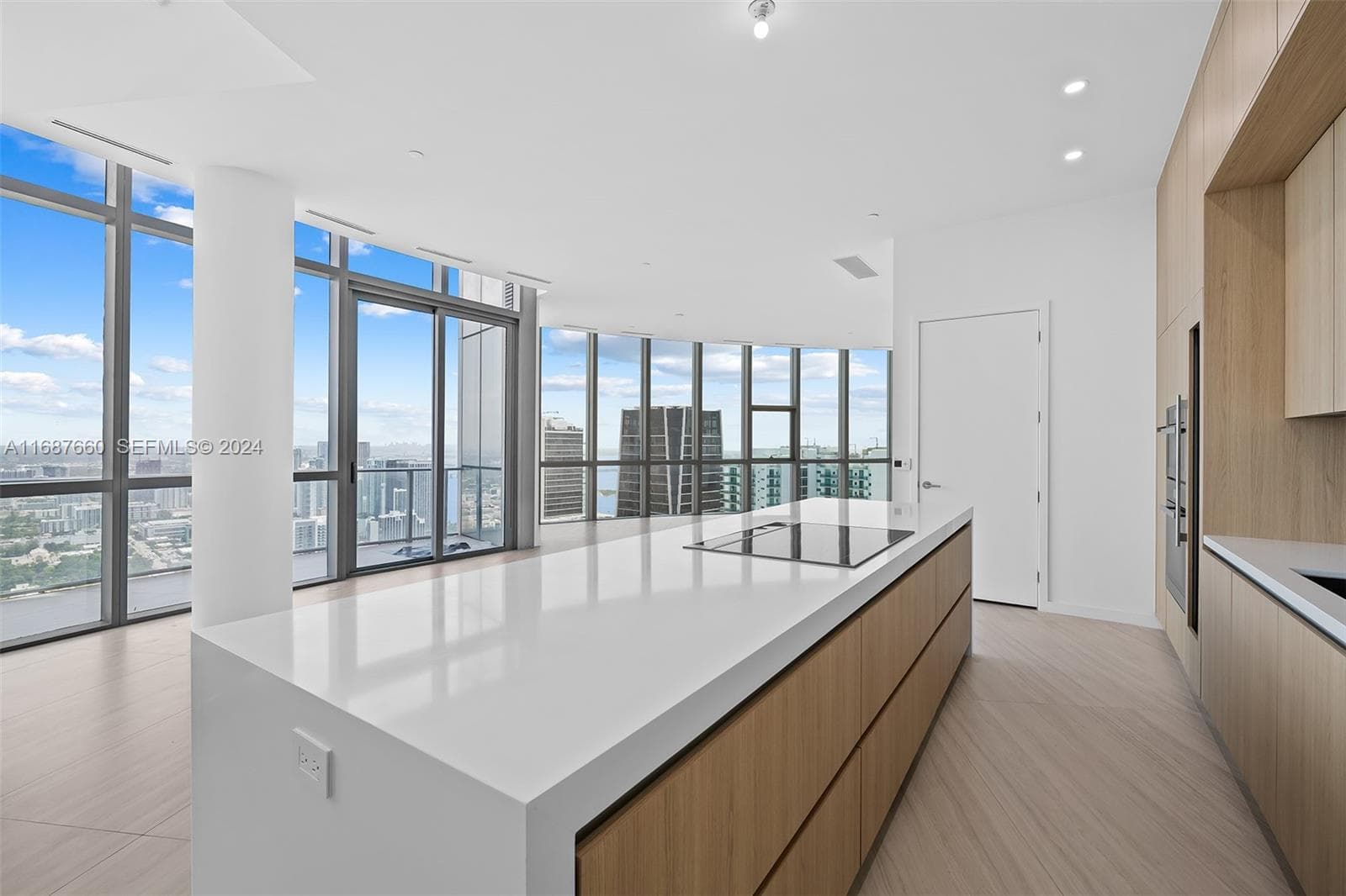 851 NE 1st Ave # 5700, Miami FL 33132 — 44