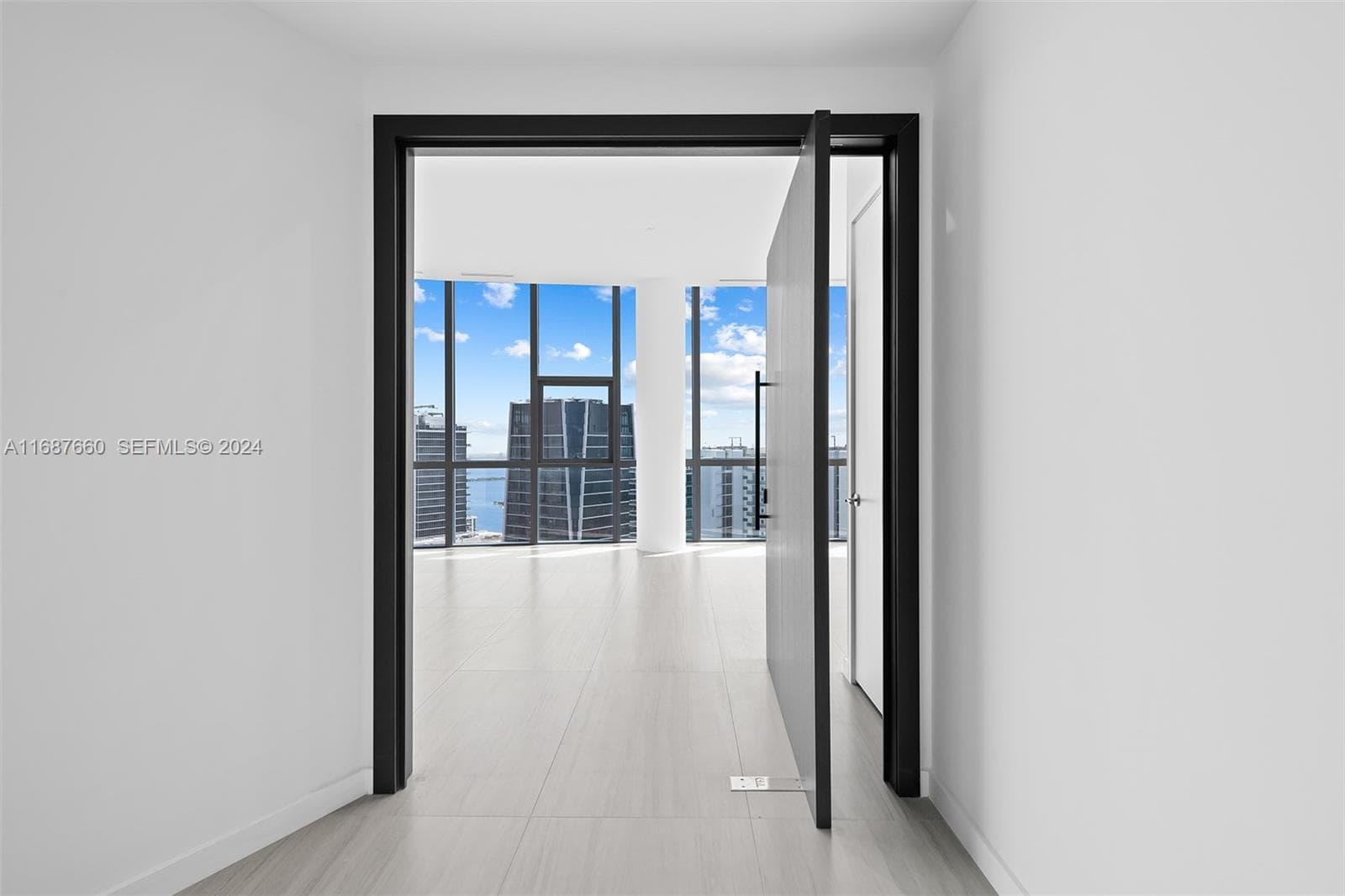 851 NE 1st Ave # 5700, Miami FL 33132 — 40