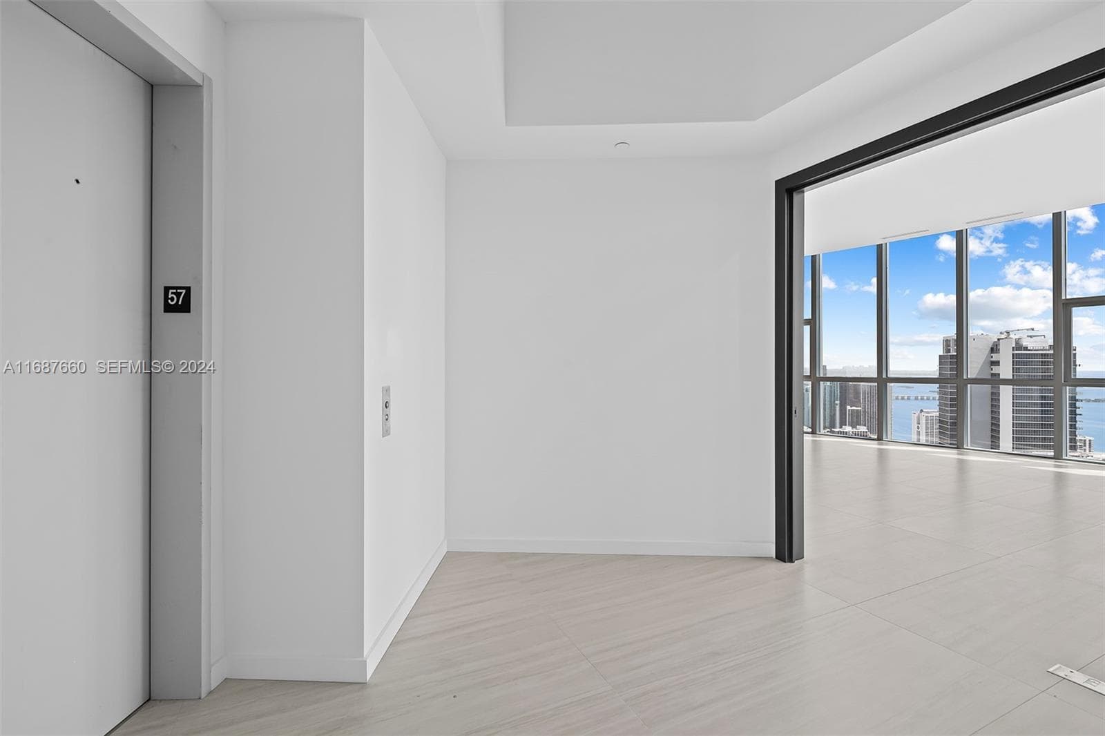 851 NE 1st Ave # 5700, Miami FL 33132 — 39