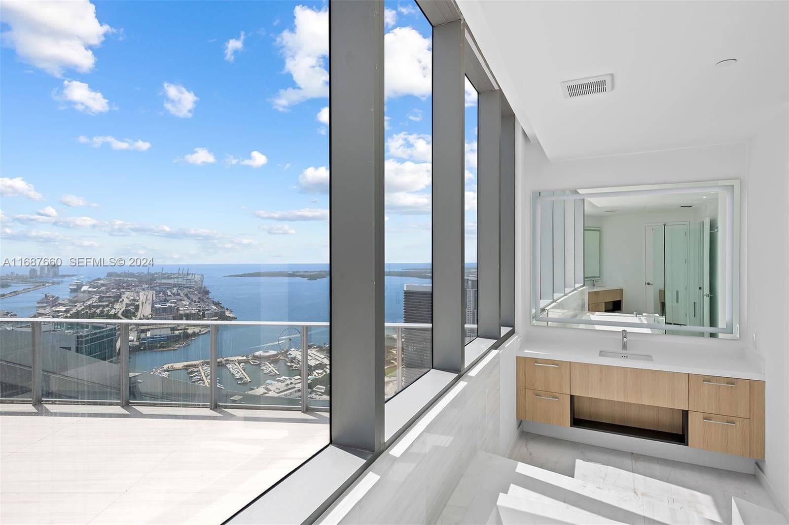 851 NE 1st Ave # 5700, Miami FL 33132 — 21