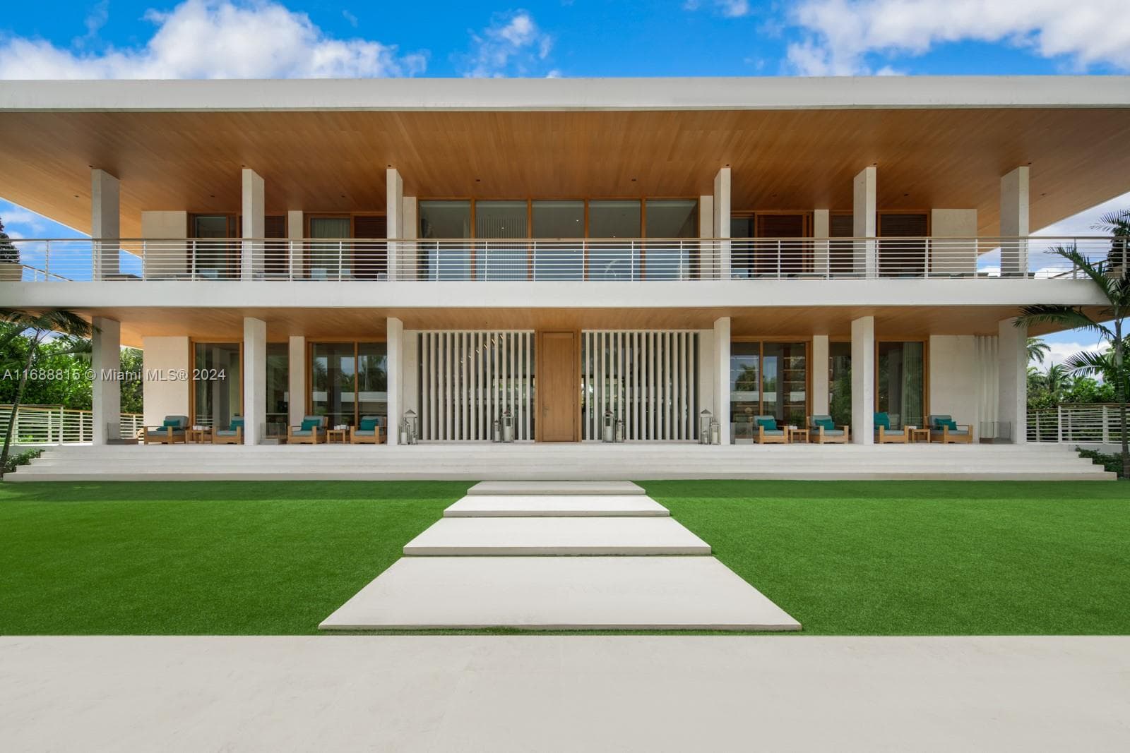 1510 W 25th St, Miami Beach FL 33140 — 2