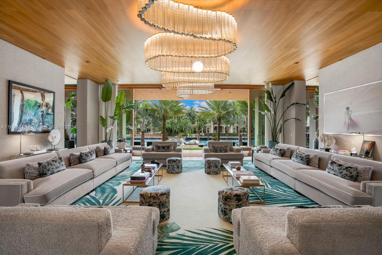 1510 W 25th St, Miami Beach FL 33140 — 3