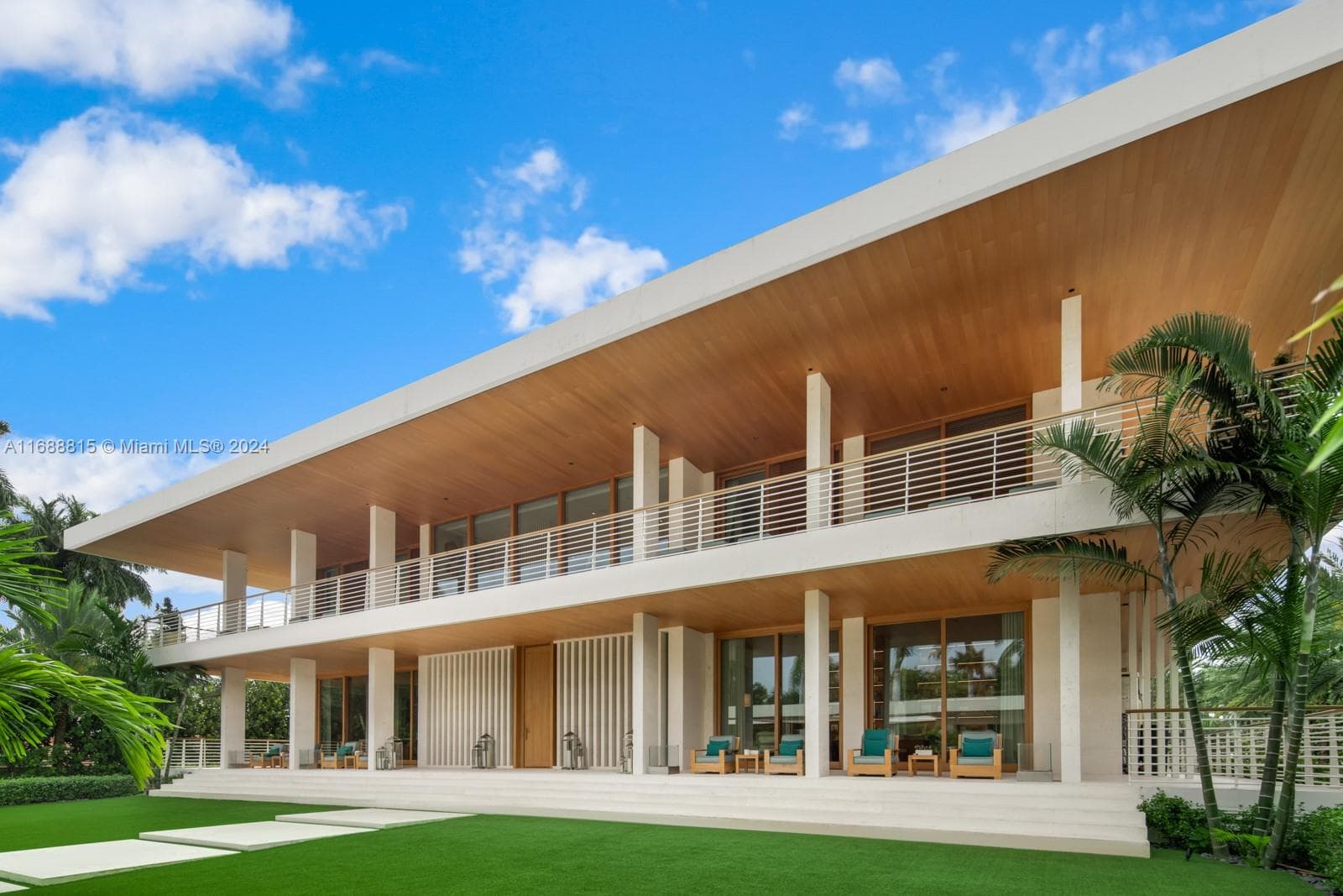 1510 W 25th St, Miami Beach FL 33140 — 37