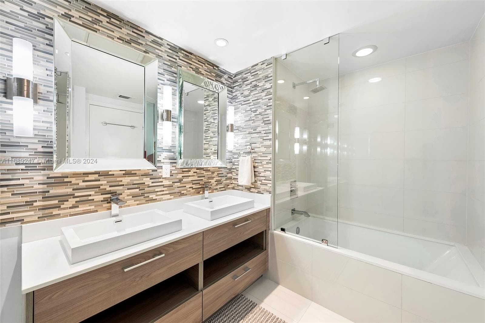 1300 S Miami Ave # 3402, Miami FL 33130 — 12