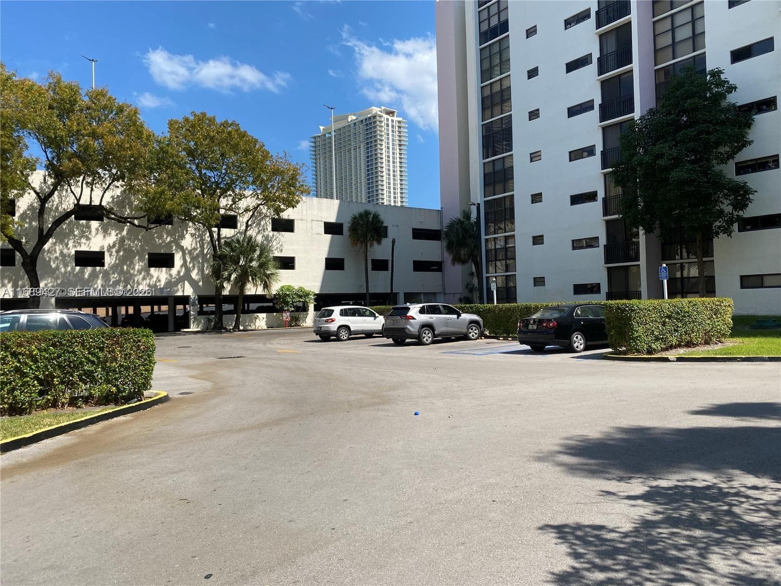 17021 N Bay Rd, Sunny Isles Beach FL 33160 — 36