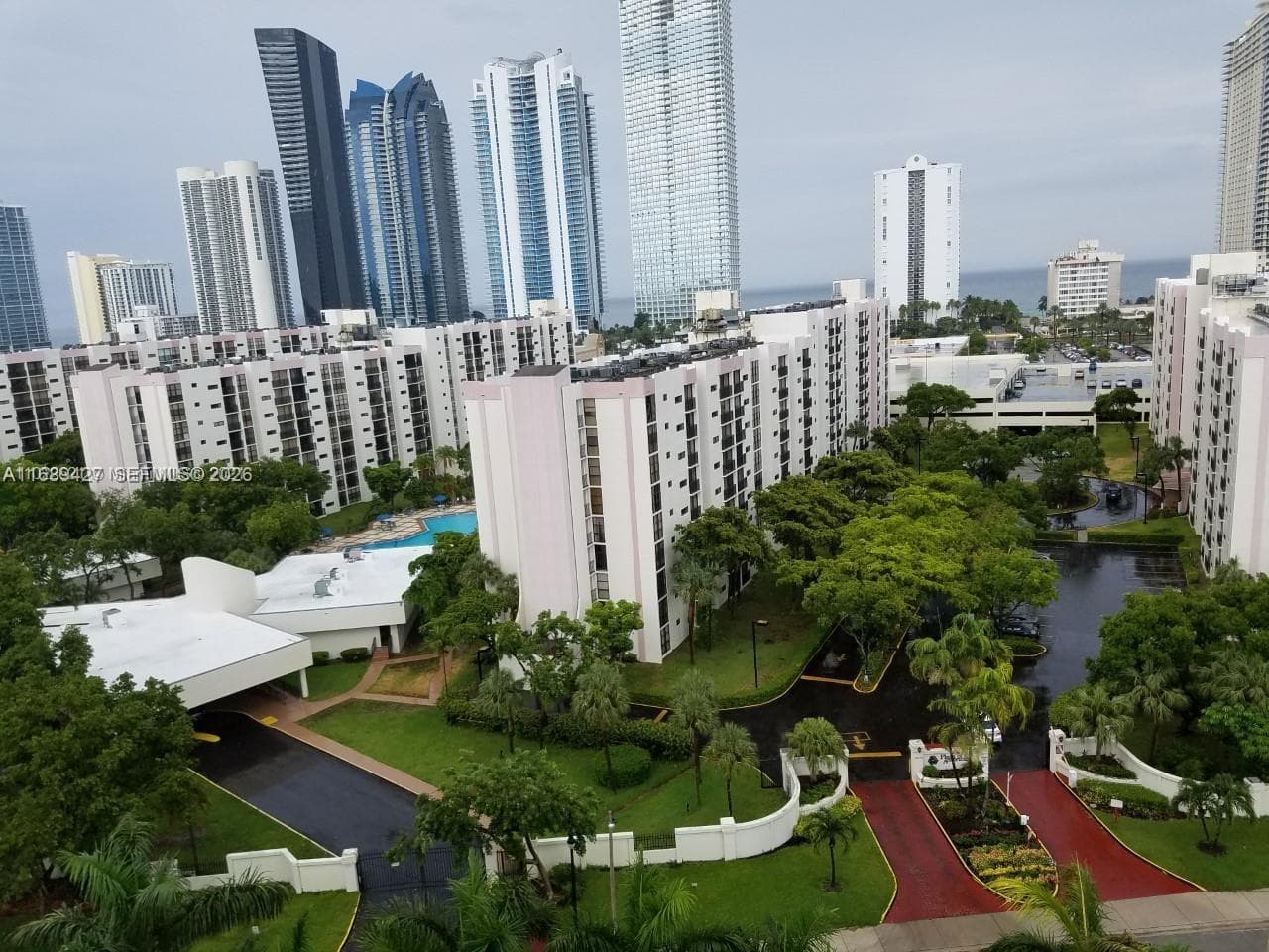 17021 N Bay Rd, Sunny Isles Beach FL 33160 — 4