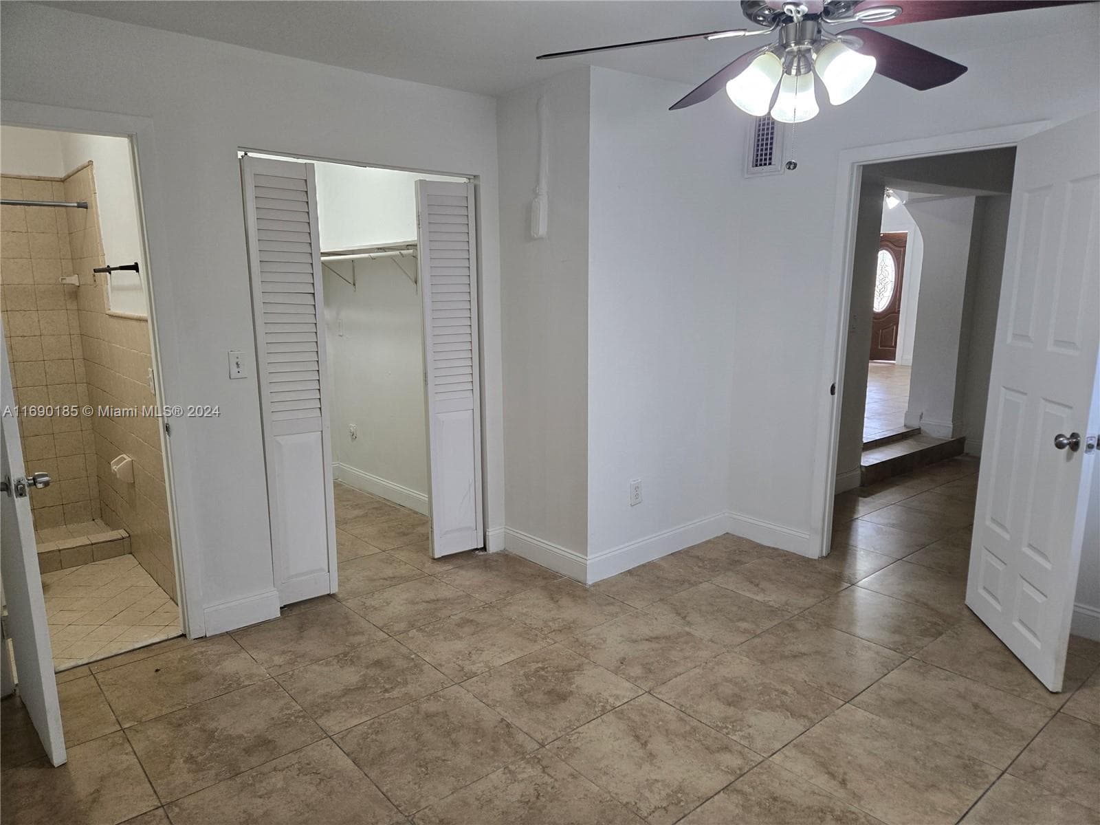 961 E 32nd St, Hialeah FL 33013 — 12