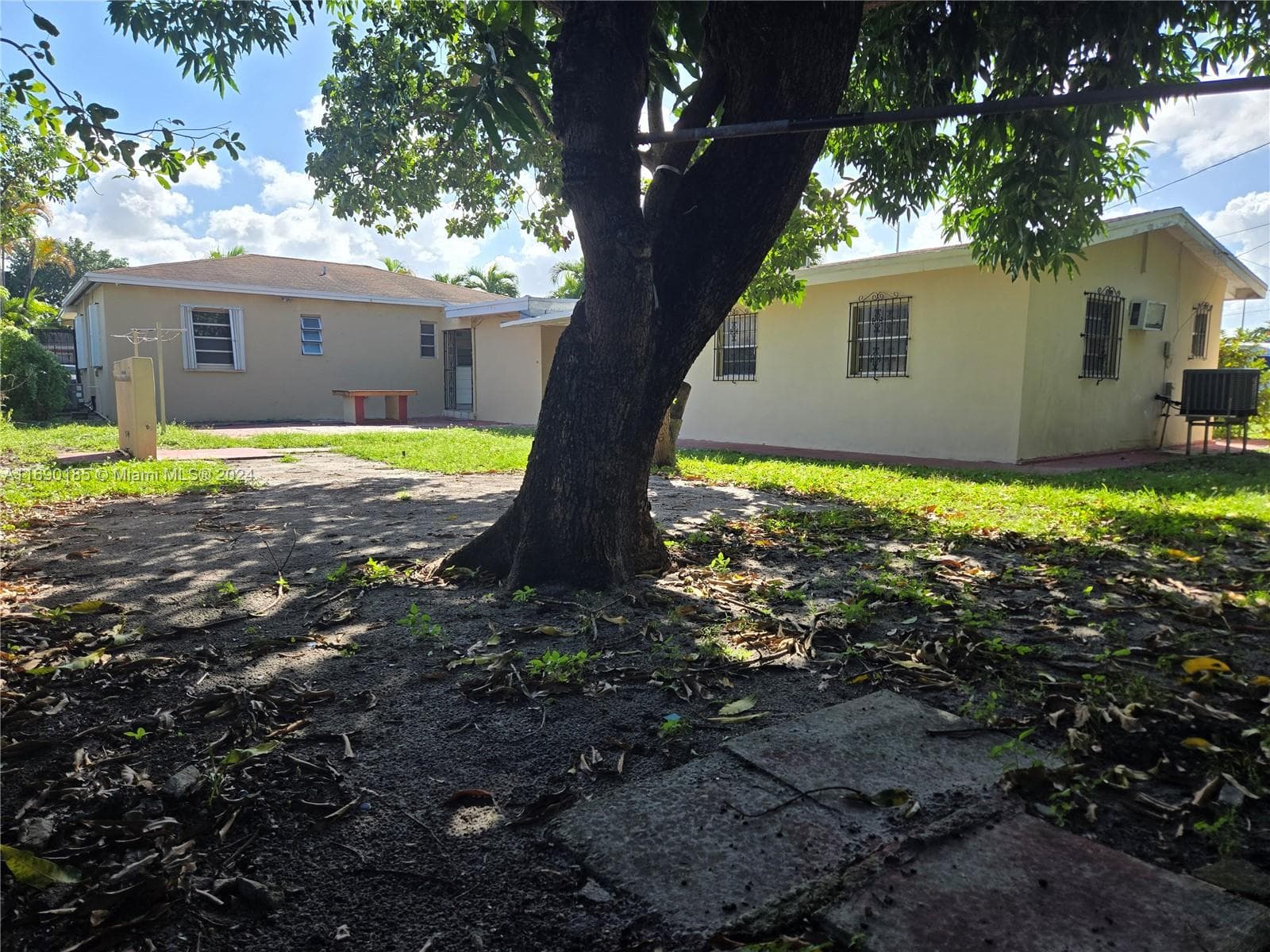 961 E 32nd St, Hialeah FL 33013 — 20