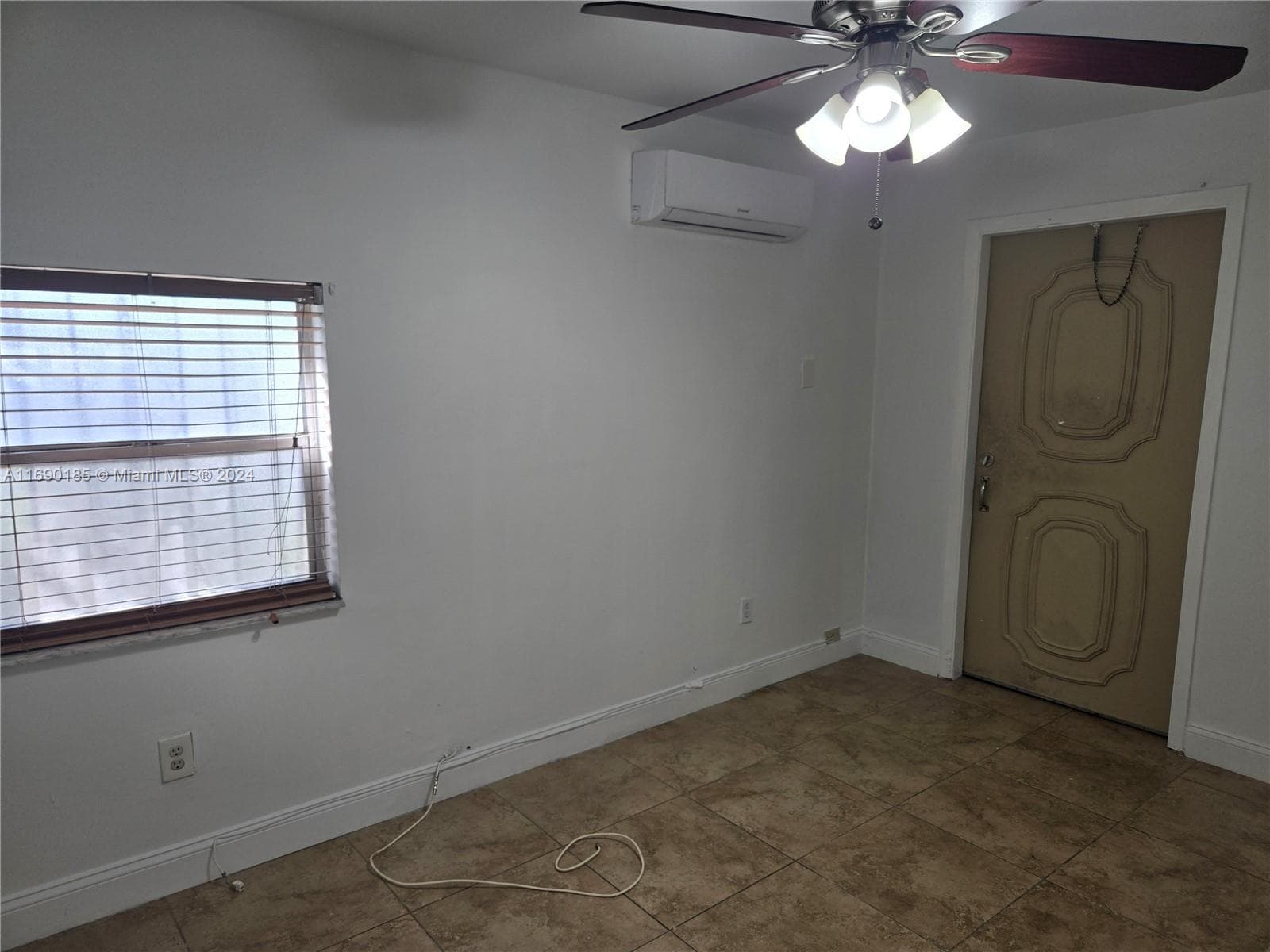 961 E 32nd St, Hialeah FL 33013 — 14