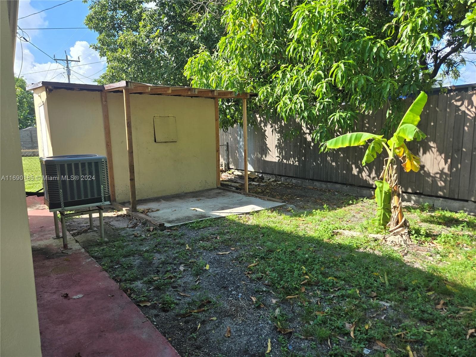 961 E 32nd St, Hialeah FL 33013 — 31