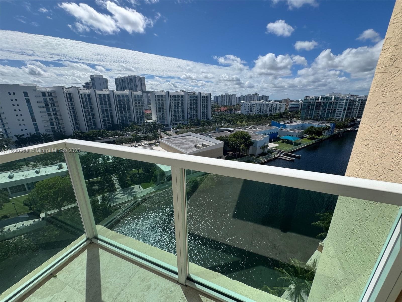 3330 NE 190 ST # 1215, Aventura FL 33180 — 27