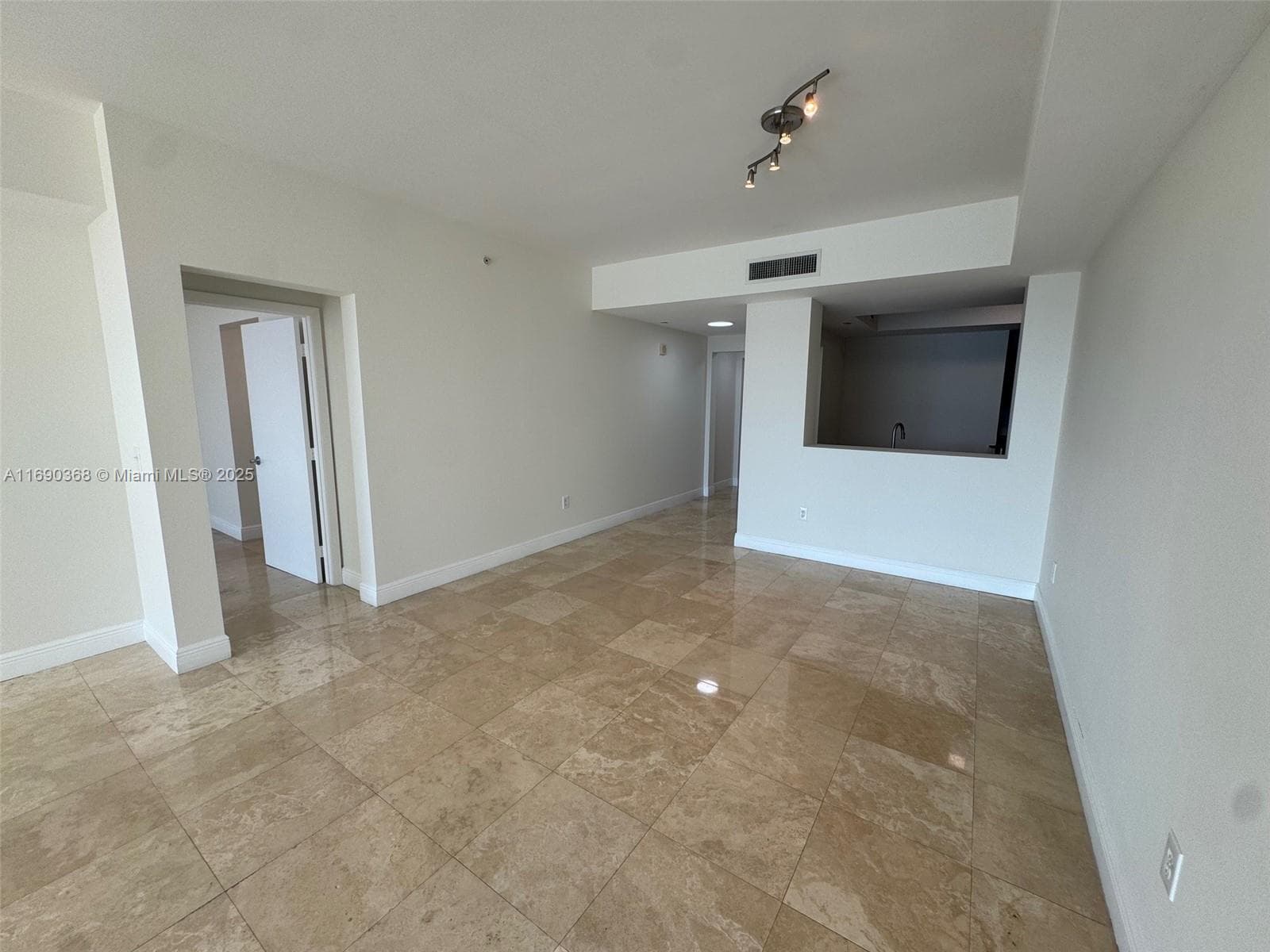 3330 NE 190 ST # 1215, Aventura FL 33180 — 13