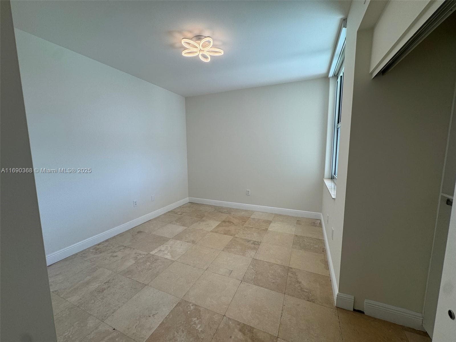 3330 NE 190 ST # 1215, Aventura FL 33180 — 16
