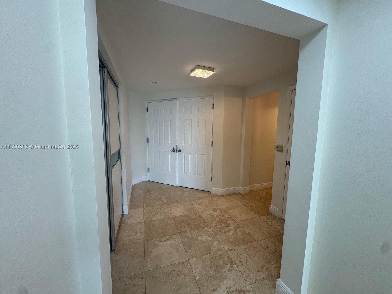 3330 NE 190 ST # 1215, Aventura FL 33180 — 5