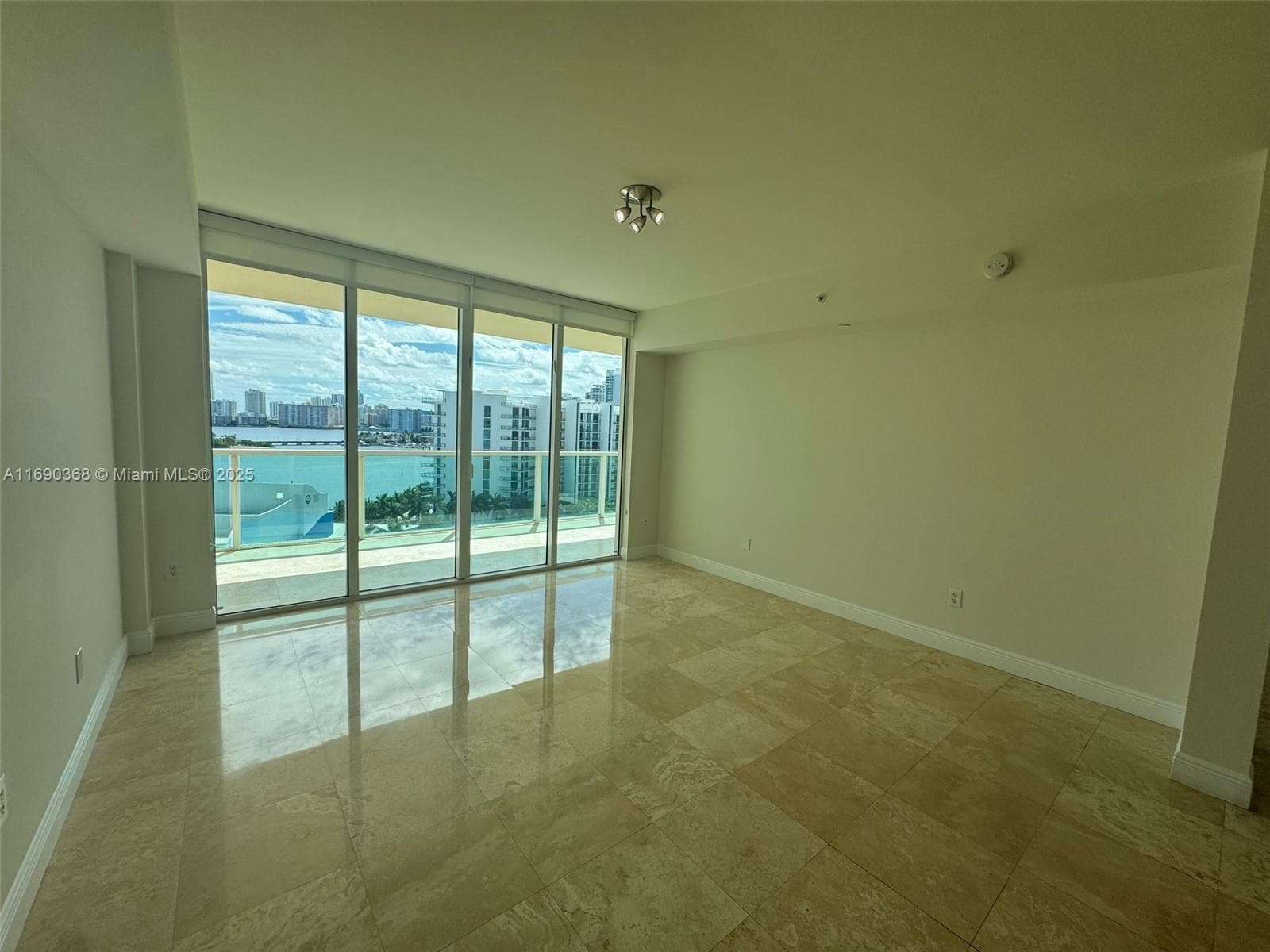 3330 NE 190 ST # 1215, Aventura FL 33180 — 14