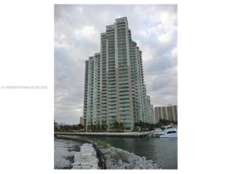 3330 NE 190 ST # 1215, Aventura FL 33180 — 31