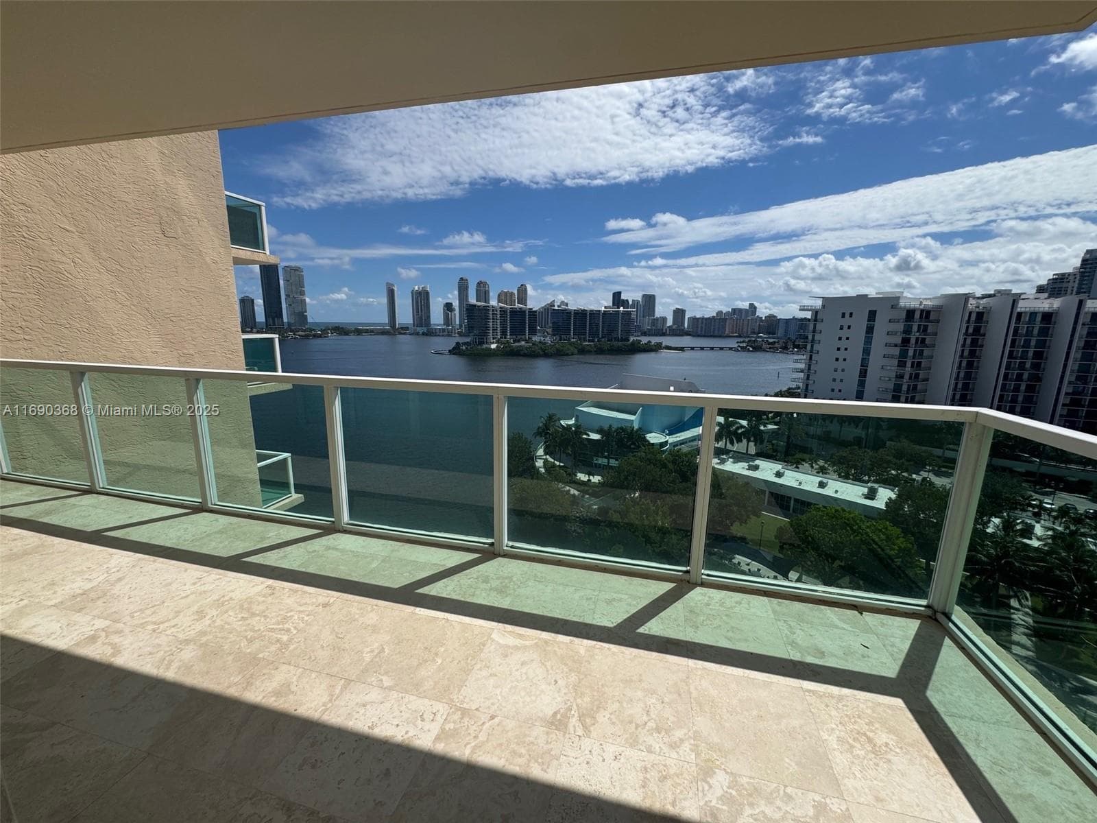 3330 NE 190 ST # 1215, Aventura FL 33180 — 25