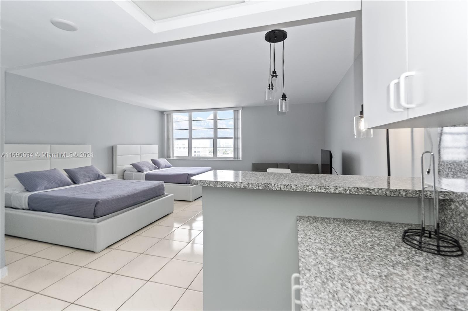 100 Lincoln Rd # 1016, Miami Beach FL 33139 — 11