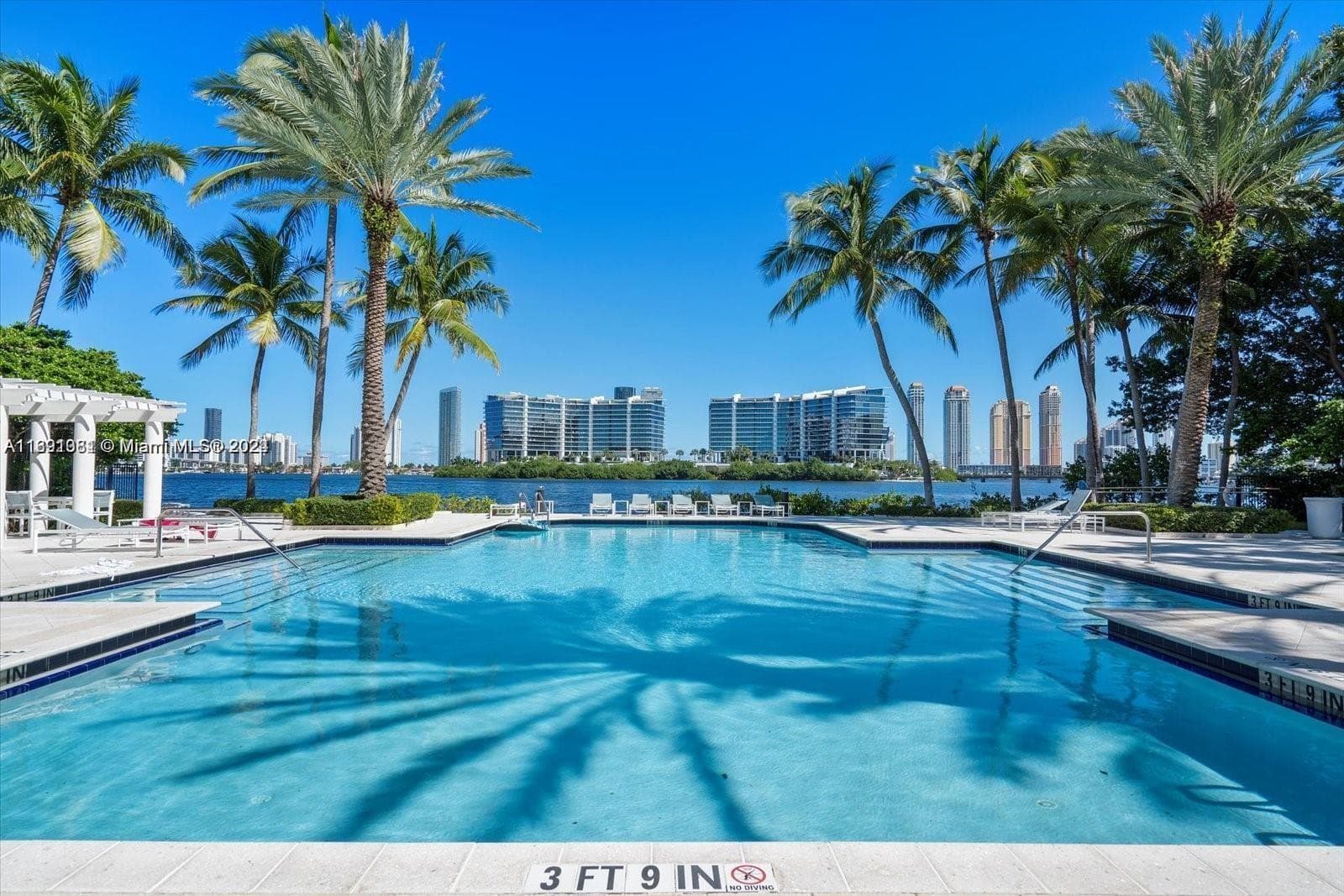 3175 NE 184th St # 3103, Aventura FL 33160 — 1