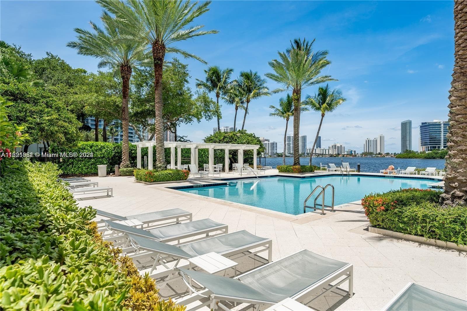 3175 NE 184th St # 3103, Aventura FL 33160 — 21