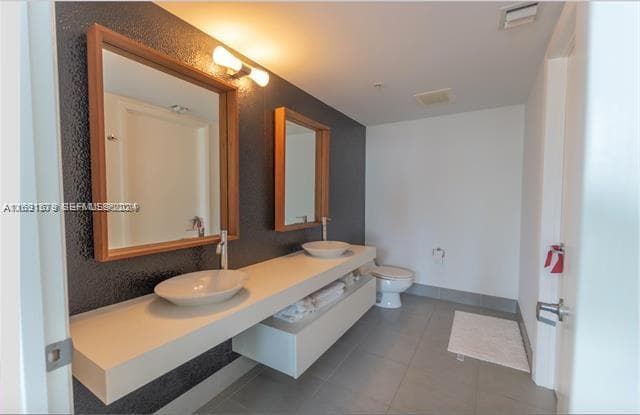92 SW 3rd St # 1802, Miami FL 33130 — 14