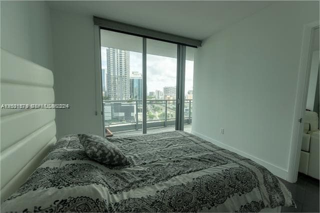 92 SW 3rd St # 1802, Miami FL 33130 — 8