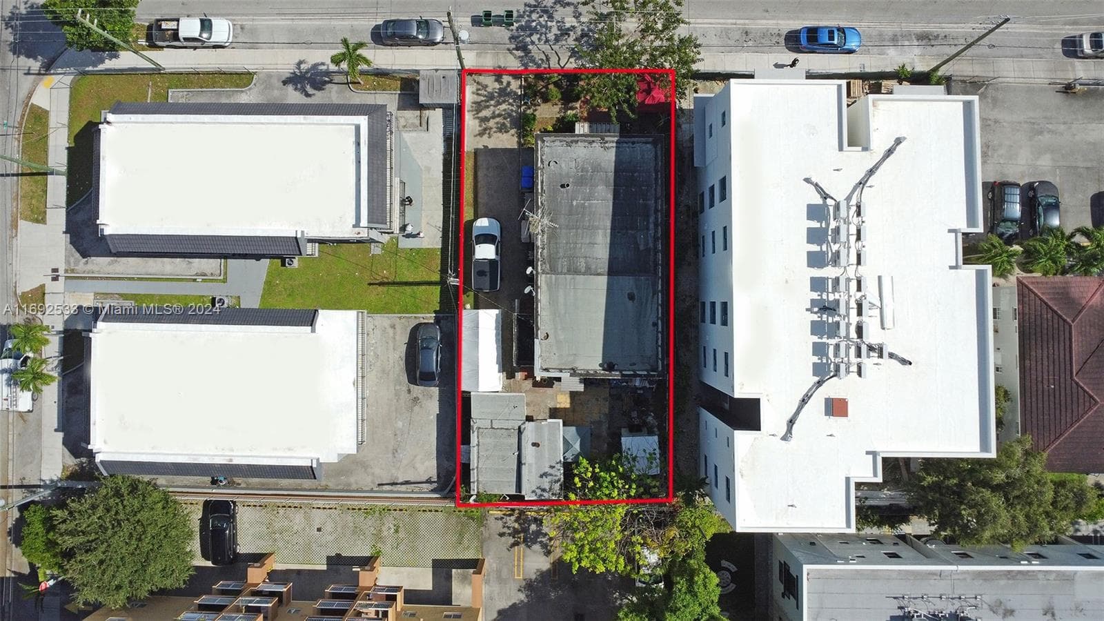 520 SW 11th Ave, Miami FL 33130 — 3