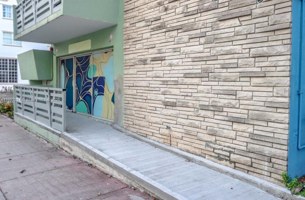 1446 Ocean Dr # 2, Miami Beach FL 33139 — 13