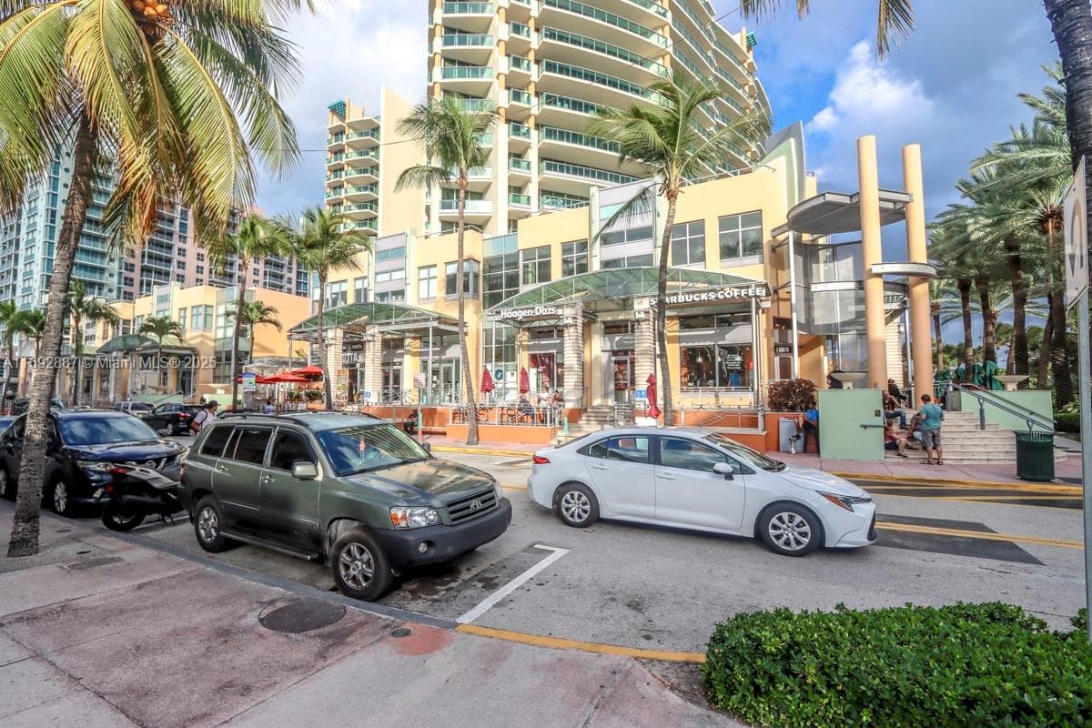 1446 Ocean Dr # 2, Miami Beach FL 33139 — 16