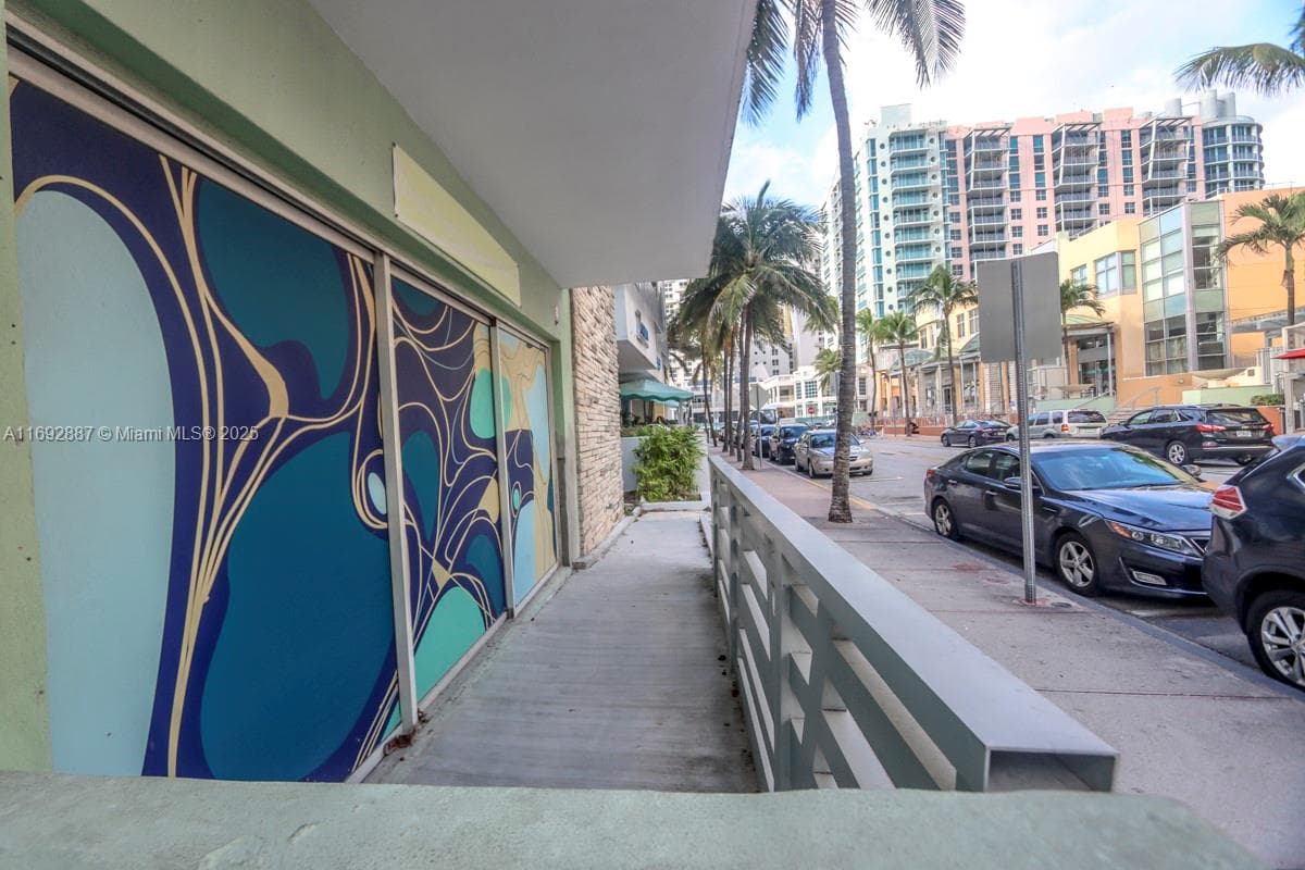 1446 Ocean Dr # 2, Miami Beach FL 33139 — 12