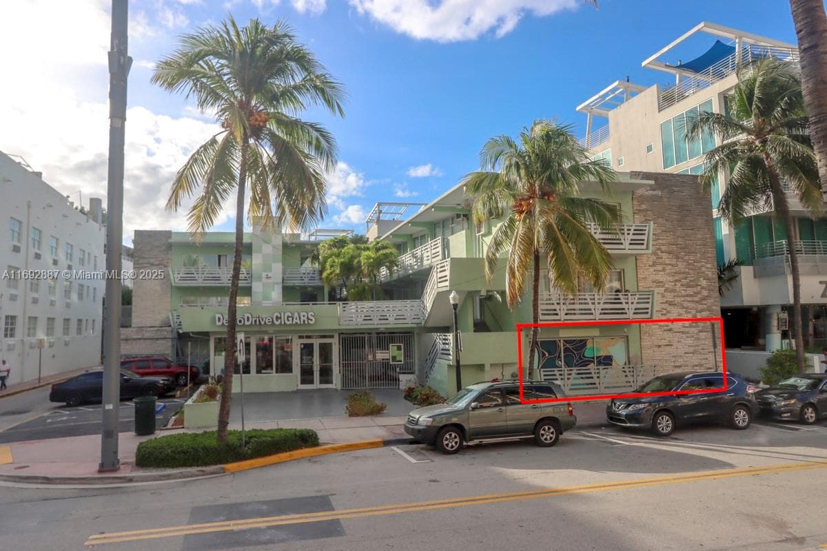 1446 Ocean Dr # 2, Miami Beach FL 33139 — 1
