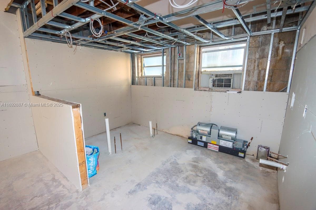 1446 Ocean Dr # 2, Miami Beach FL 33139 — 28