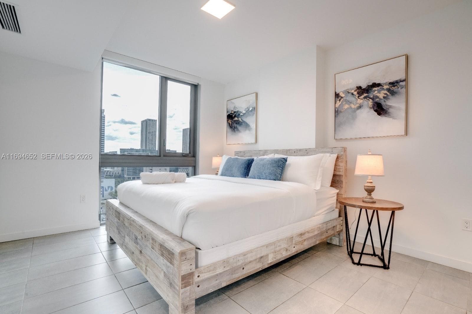 227 NE 2nd St # 1705, Miami FL 33132 — 10