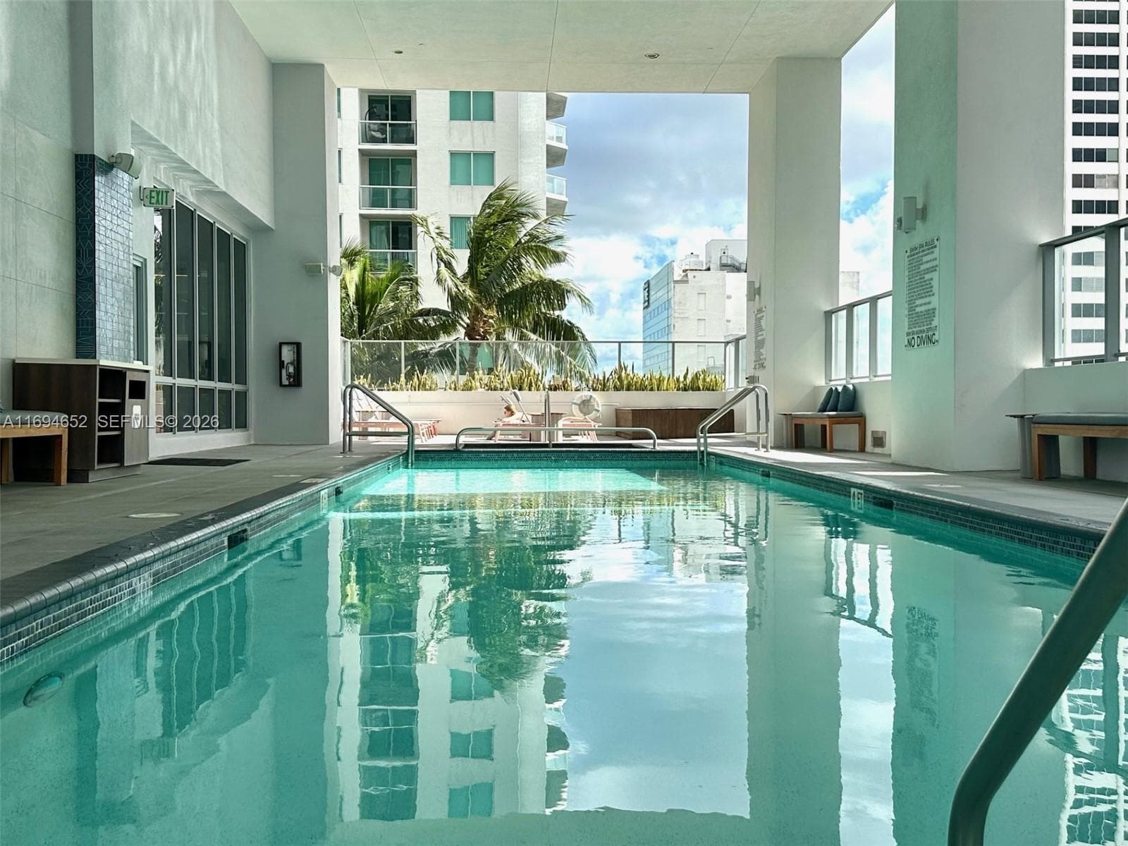 227 NE 2nd St # 1705, Miami FL 33132 — 15
