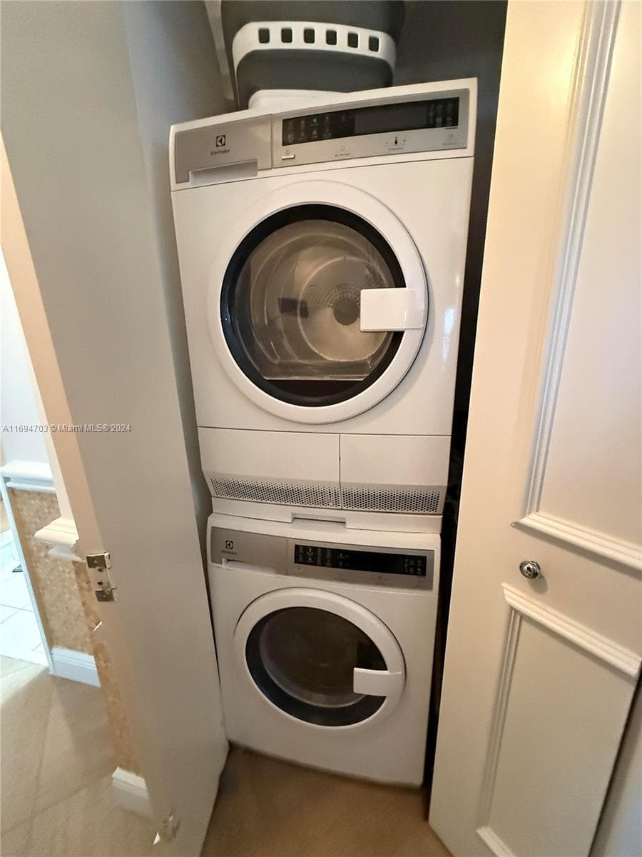 20000 E Country Club Dr # 803, Aventura FL 33180 — 20