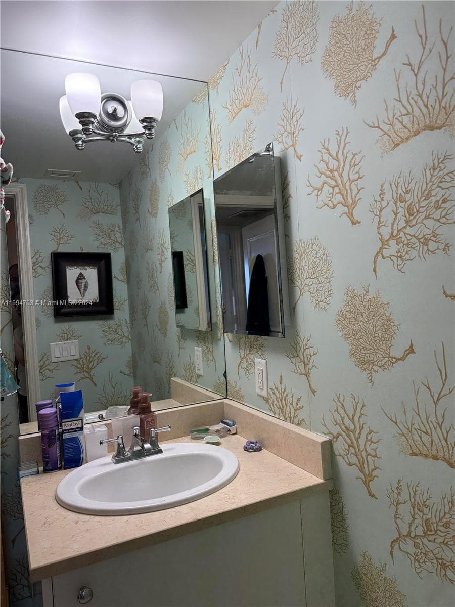 20000 E Country Club Dr # 803, Aventura FL 33180 — 14