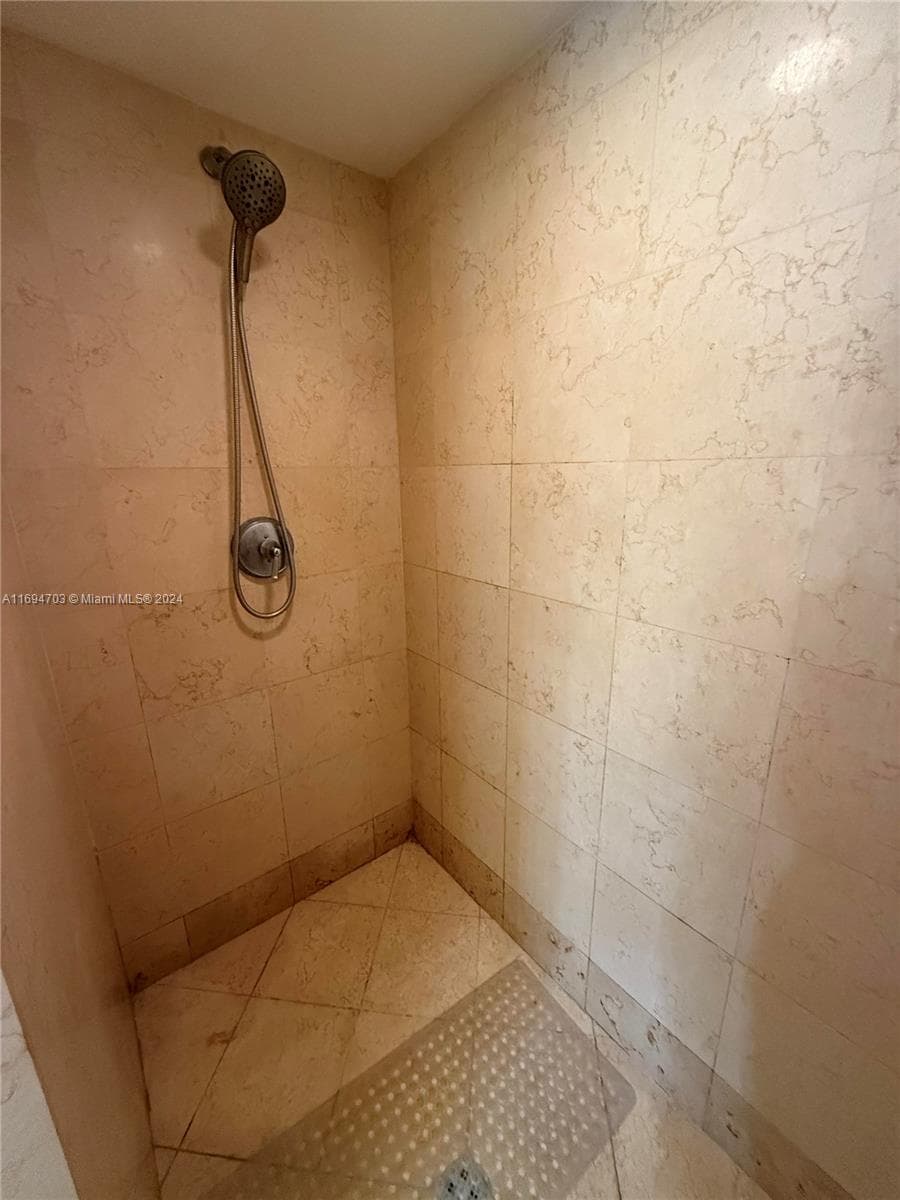 20000 E Country Club Dr # 803, Aventura FL 33180 — 4