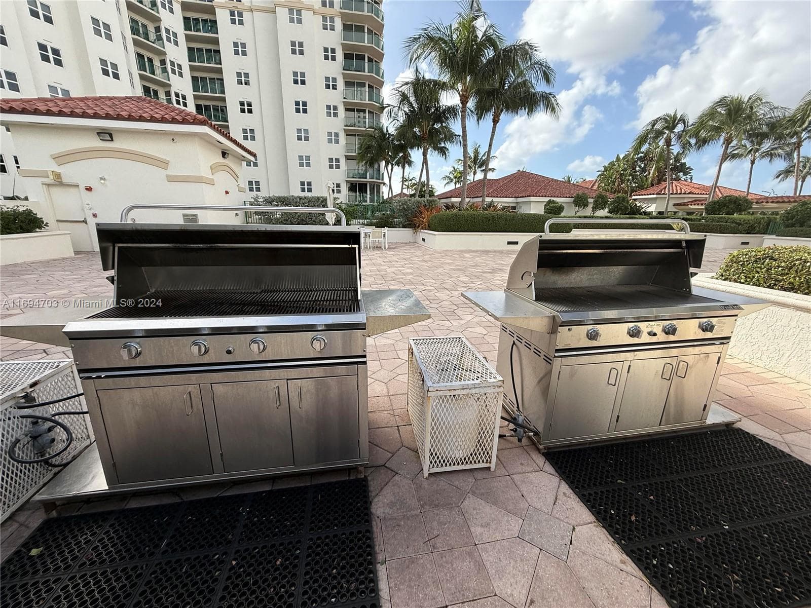 20000 E Country Club Dr # 803, Aventura FL 33180 — 25